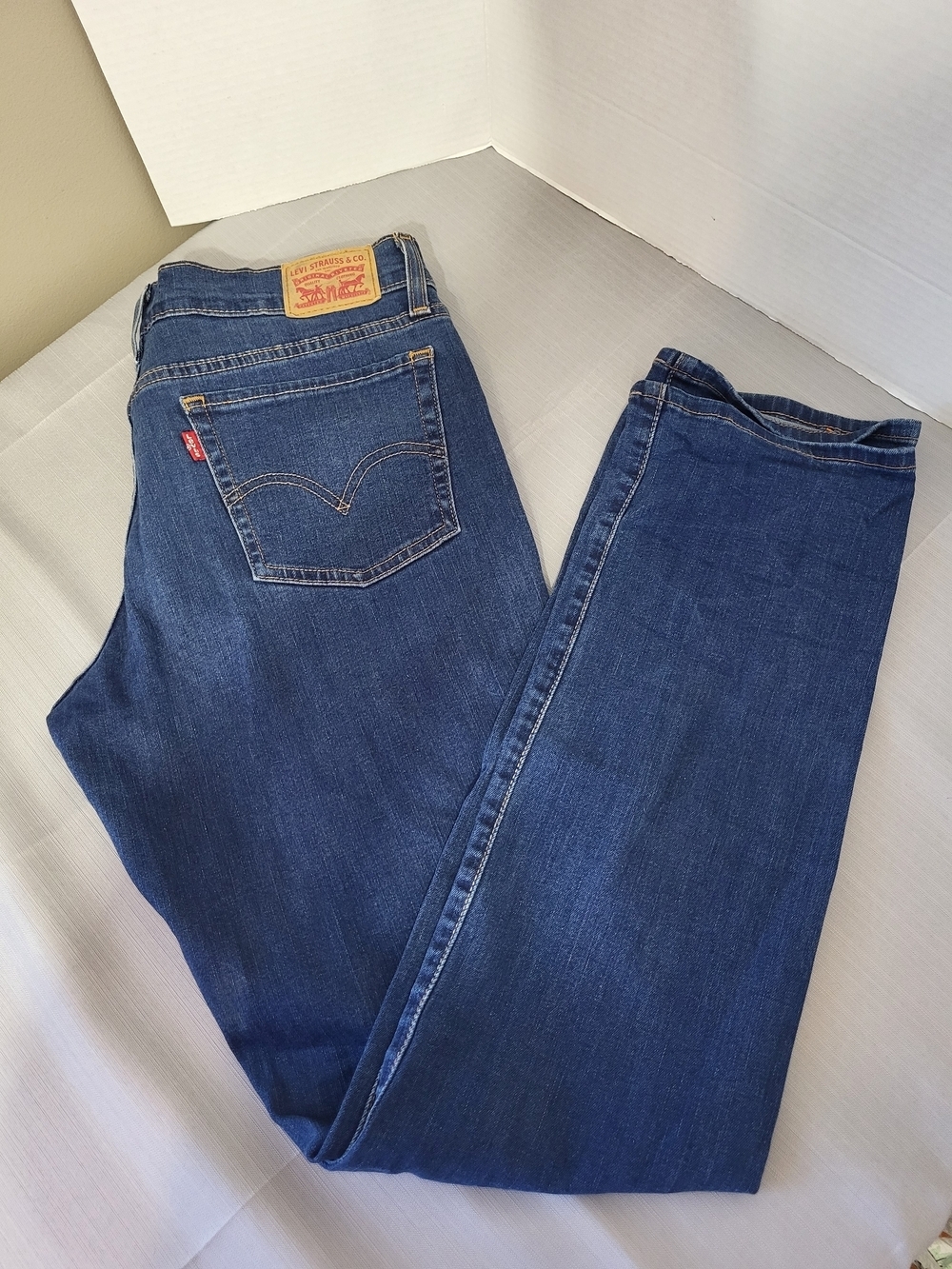 Levi's Women's Straight Leg Blue Denim Jeans, Size 29